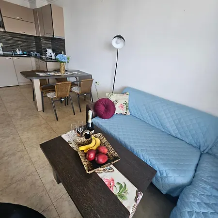 кара миа סבטי ולאס