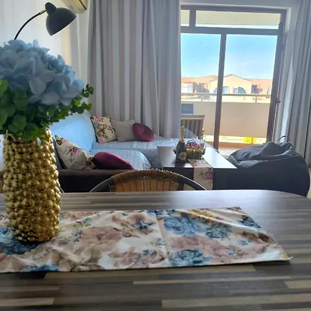 кара миа شقة