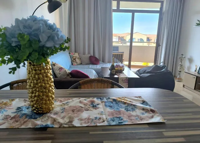 кара миа דירה